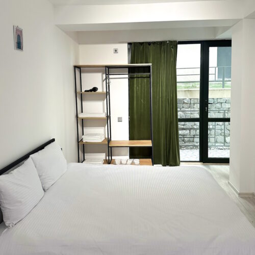 Deluxe family room + 2 single beds