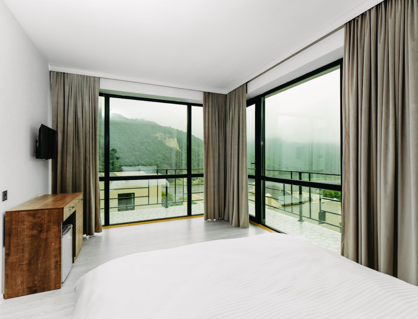 Deluxe family room + 2 single beds