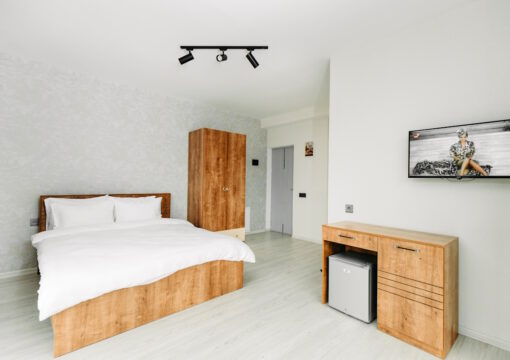 Deluxe family room + 2 single beds