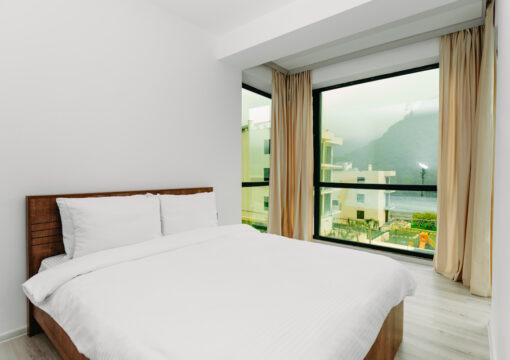 Deluxe family room + 2 single beds