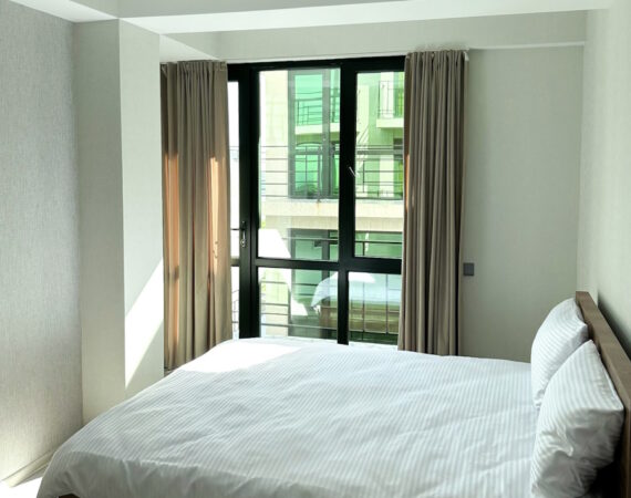 Deluxe apartment + 2 single beds + 1 sofa